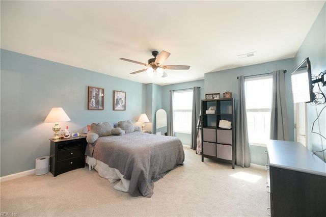 105 Hale CIR, Yorktown, VA 23690