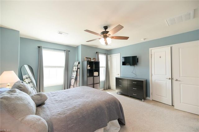 105 Hale CIR, Yorktown, VA 23690