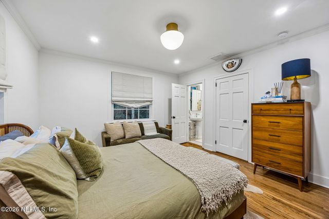 944 ELDER Lane, Jacksonville, FL 32207
