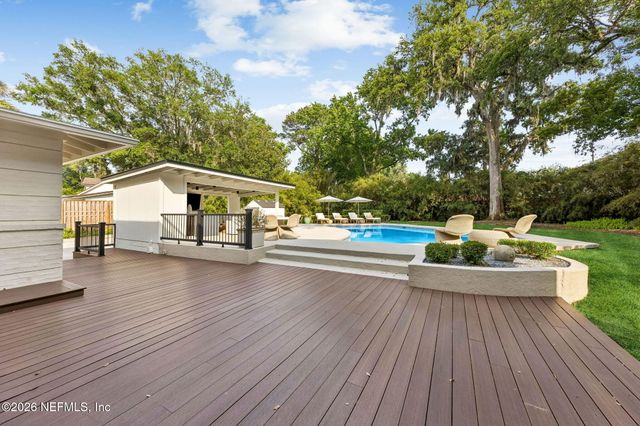 944 ELDER Lane, Jacksonville, FL 32207