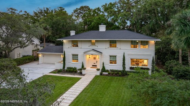 944 ELDER Lane, Jacksonville, FL 32207