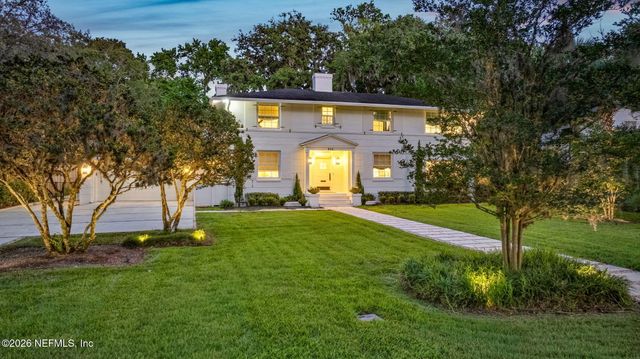 944 ELDER Lane, Jacksonville, FL 32207