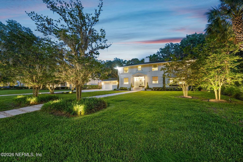 944 ELDER Lane, Jacksonville, FL 32207