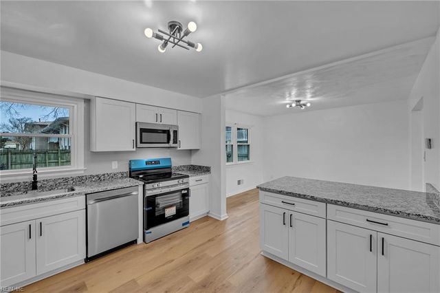 5823 Frament AVE, Norfolk, VA 23502