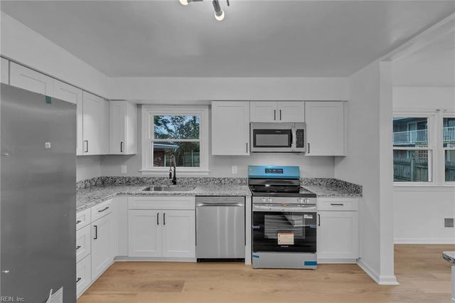 5823 Frament AVE, Norfolk, VA 23502