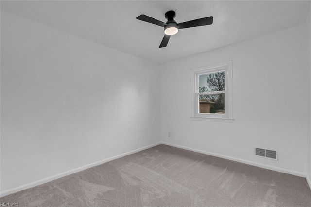 5823 Frament AVE, Norfolk, VA 23502