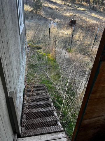 1636 Blue Pool Way, Chiloquin, OR 97624