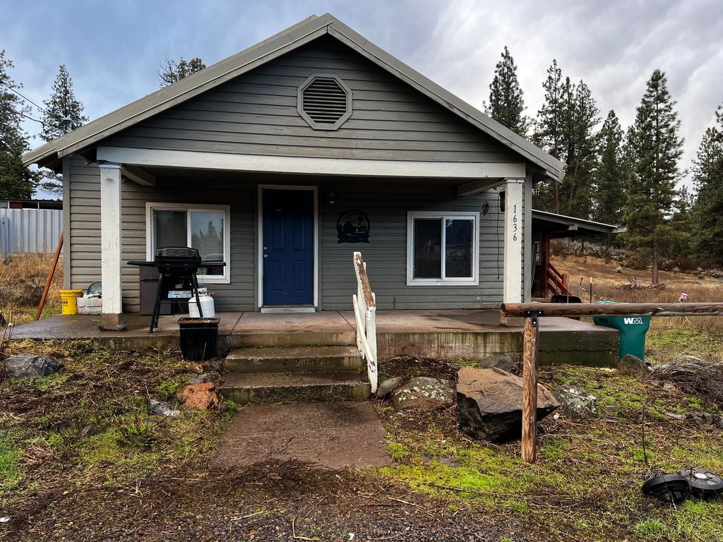 1636 Blue Pool Way, Chiloquin, OR 97624