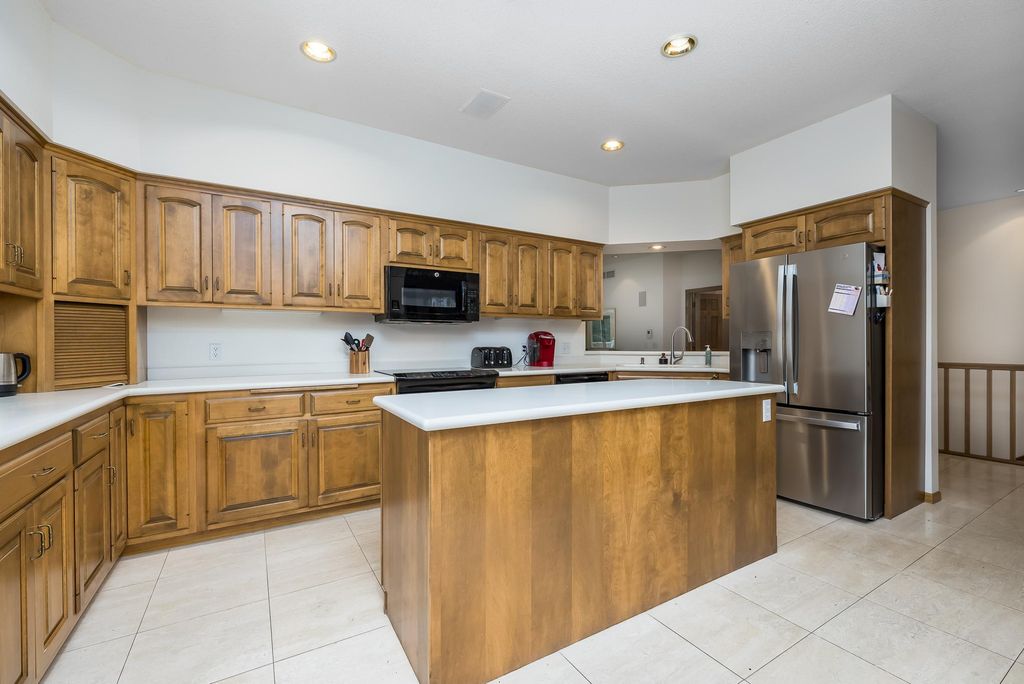 8991 Ferndale Lane, Eden Prairie, MN 55347 — photo 5