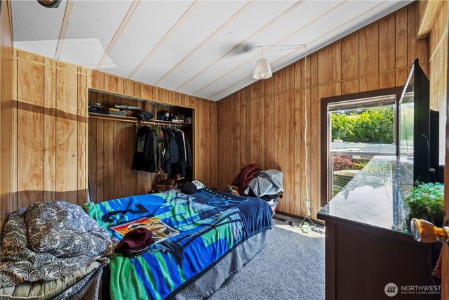 3036 Emerald Crescent Court, Camano Island, WA 98282