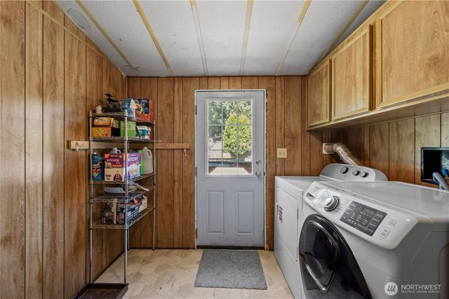 3036 Emerald Crescent Court, Camano Island, WA 98282