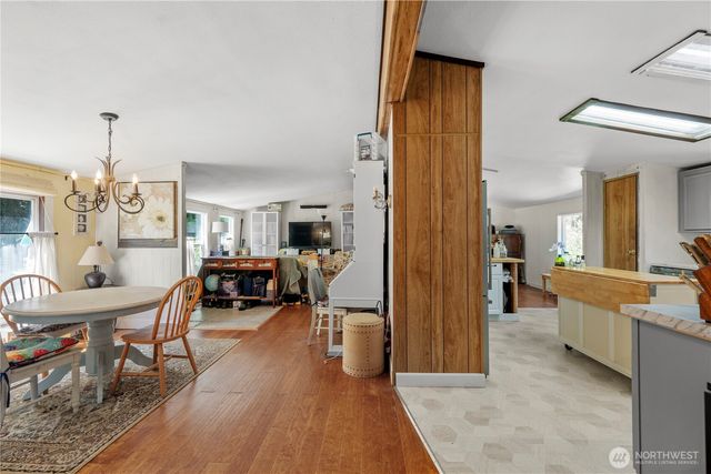 3036 Emerald Crescent Court, Camano Island, WA 98282