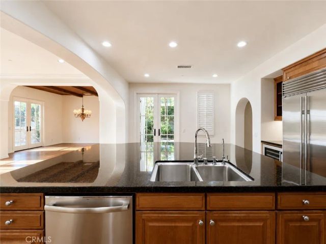 37 View, Irvine, CA 92603