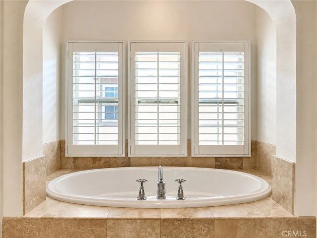 37 View, Irvine, CA 92603