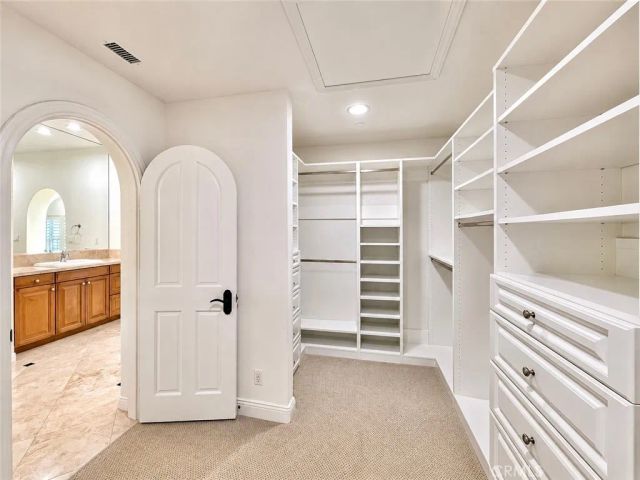 37 View, Irvine, CA 92603