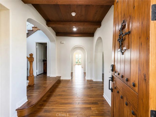 37 View, Irvine, CA 92603