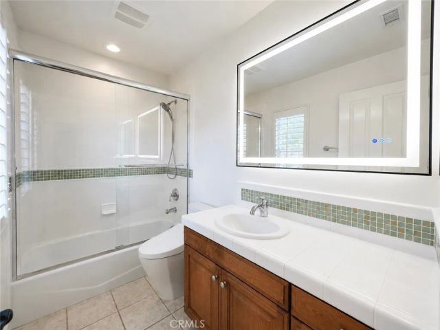 37 View, Irvine, CA 92603
