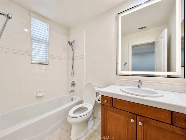 37 View, Irvine, CA 92603
