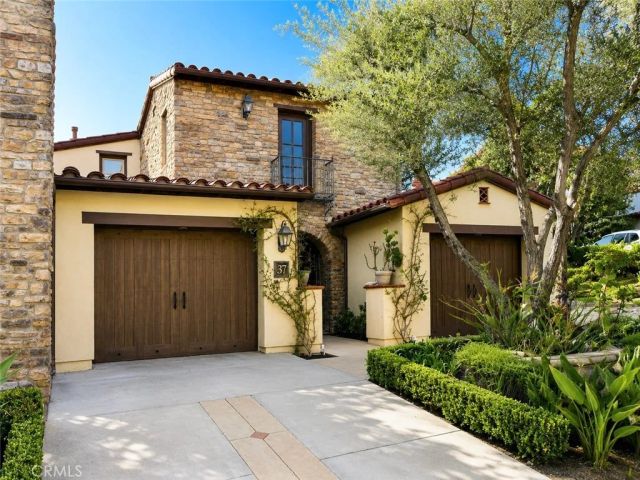 37 View, Irvine, CA 92603