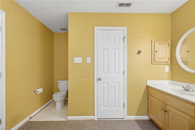 202 Vixen CT, Yorktown, VA 23693