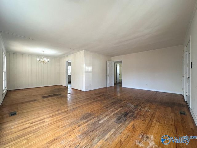 2502 Woodview Drive, Huntsville, AL 35801