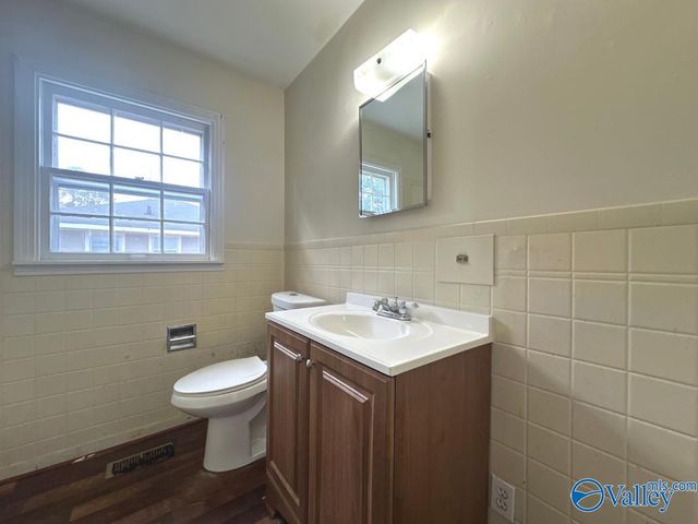 2502 Woodview Drive, Huntsville, AL 35801