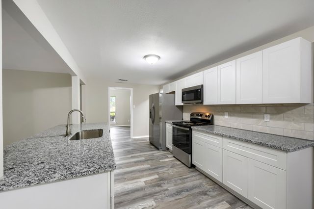 1203 Westminister Lane, Duncanville, TX 75137