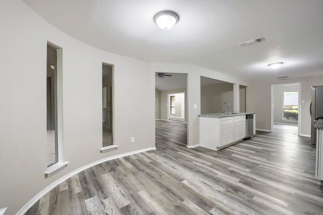 1203 Westminister Lane, Duncanville, TX 75137