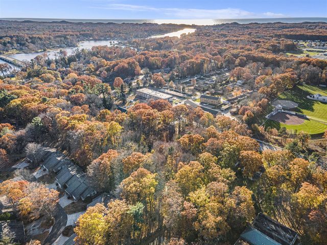 3670 Henry Street, Norton Shores, MI 49441