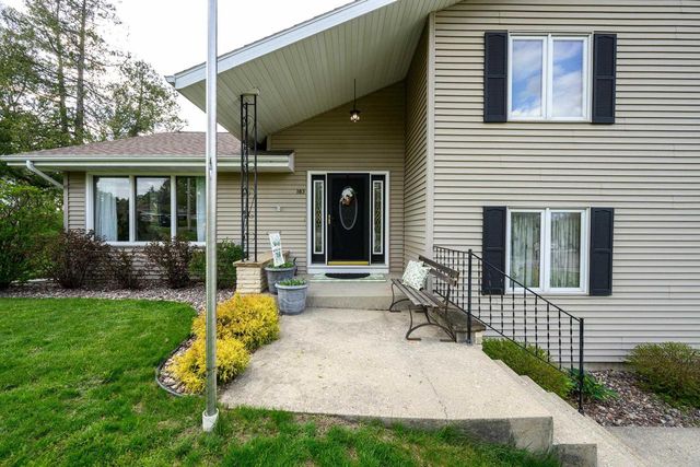 183 Greenhill Circle, Milton, WI 53563