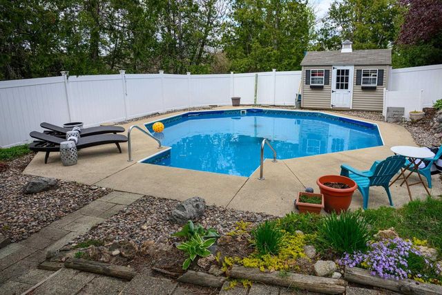 183 Greenhill Circle, Milton, WI 53563