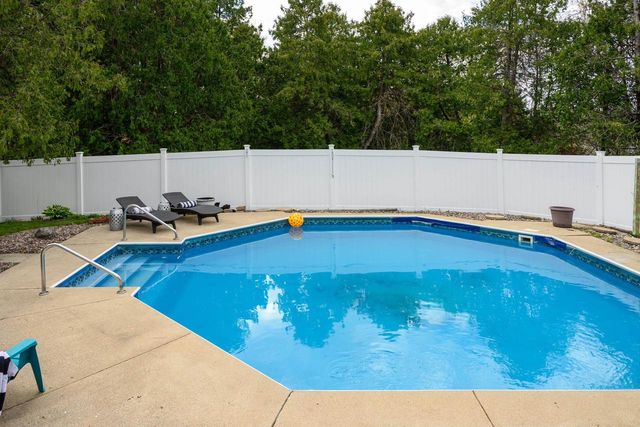 183 Greenhill Circle, Milton, WI 53563