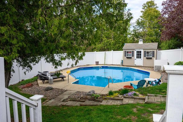 183 Greenhill Circle, Milton, WI 53563