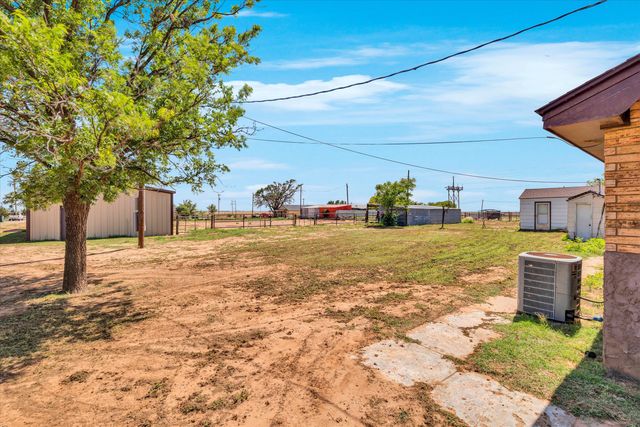 104 6th Street, Whitharral, TX 79380