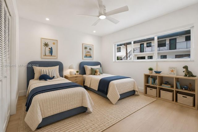 260 Sunrise Dr E, Key Biscayne, FL 33149