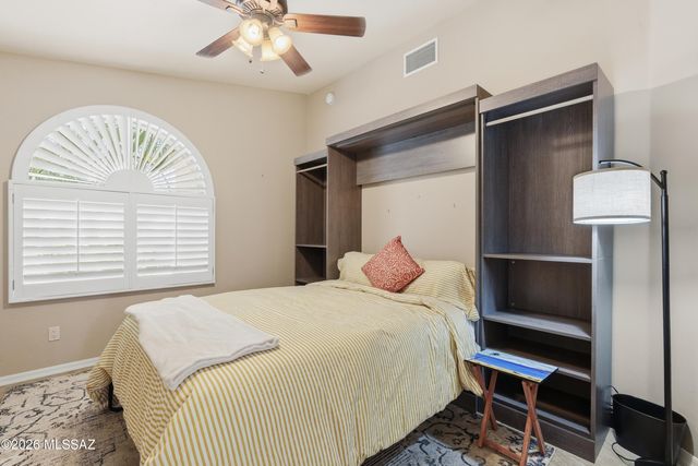 2860 S Greenside Place, Green Valley, AZ 85614