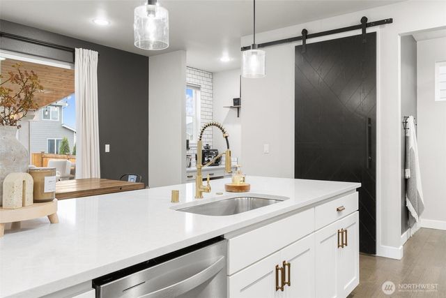 8218 37th Place NE, Marysville, WA 98270