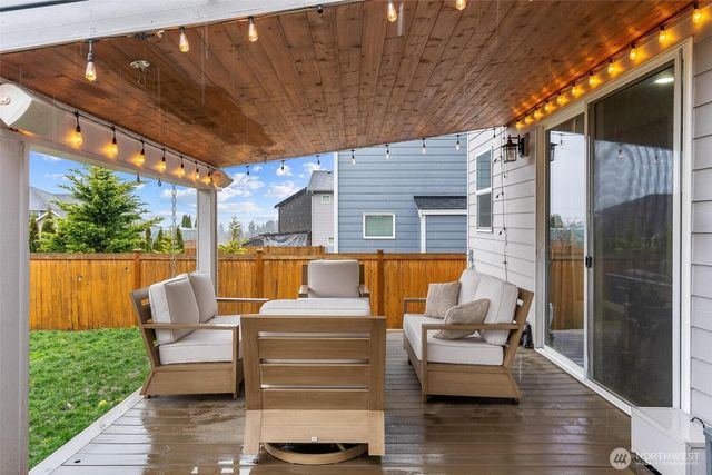 8218 37th Place NE, Marysville, WA 98270