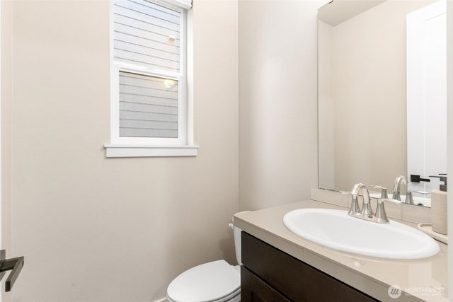 8218 37th Place NE, Marysville, WA 98270