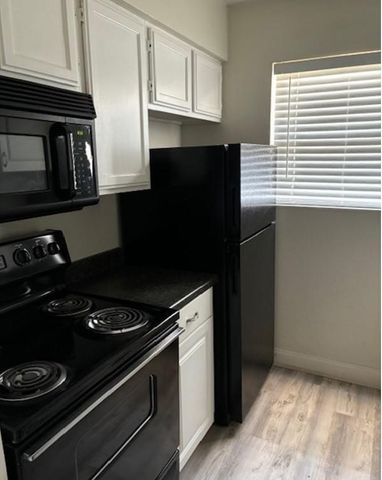 2729 Hurstview Drive A, Hurst, TX 76054