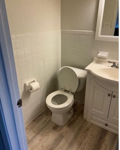 2729 Hurstview Drive A, Hurst, TX 76054