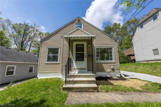 144 Malacca Street, Akron, OH 44305
