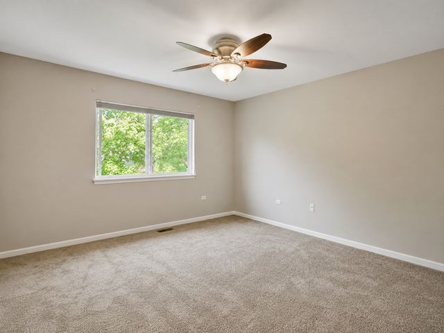 3159 Saganashkee Lane, Naperville, IL 60564