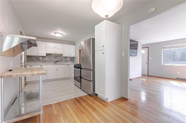 152 Black Hills Rd, Plum Boro, PA 15239