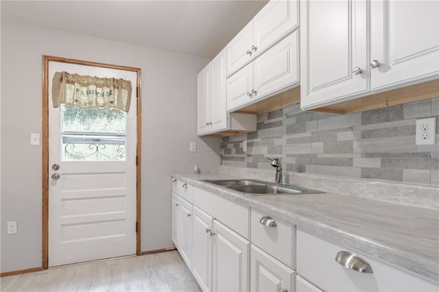 152 Black Hills Rd, Plum Boro, PA 15239