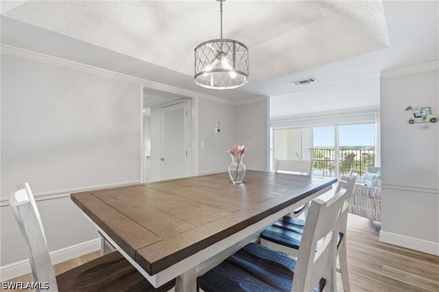 3951 Gulf Shore BLVD N 700, Naples, FL 34103