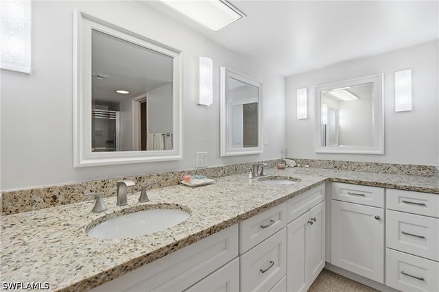 3951 Gulf Shore BLVD N 700, Naples, FL 34103