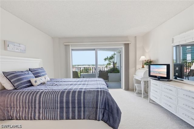 3951 Gulf Shore BLVD N 700, Naples, FL 34103