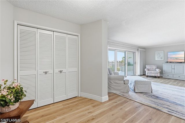 3951 Gulf Shore BLVD N 700, Naples, FL 34103