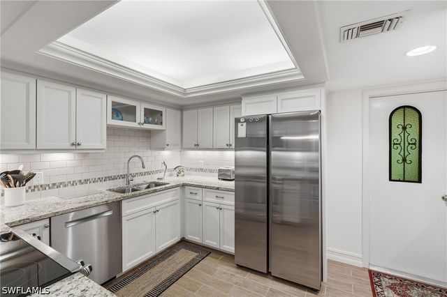 3951 Gulf Shore BLVD N 700, Naples, FL 34103